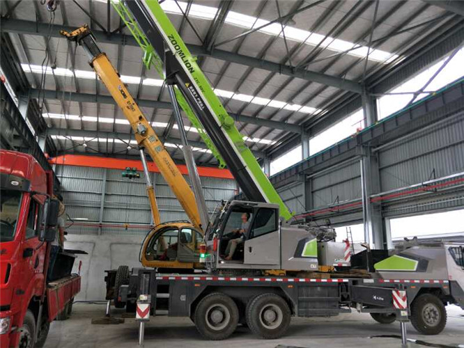 徐闻县高空车出租需要注意哪些安全事项？